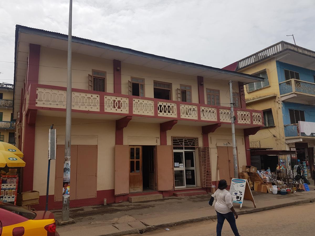 Amenla Hotel Sekondi-Takoradi Exterior photo